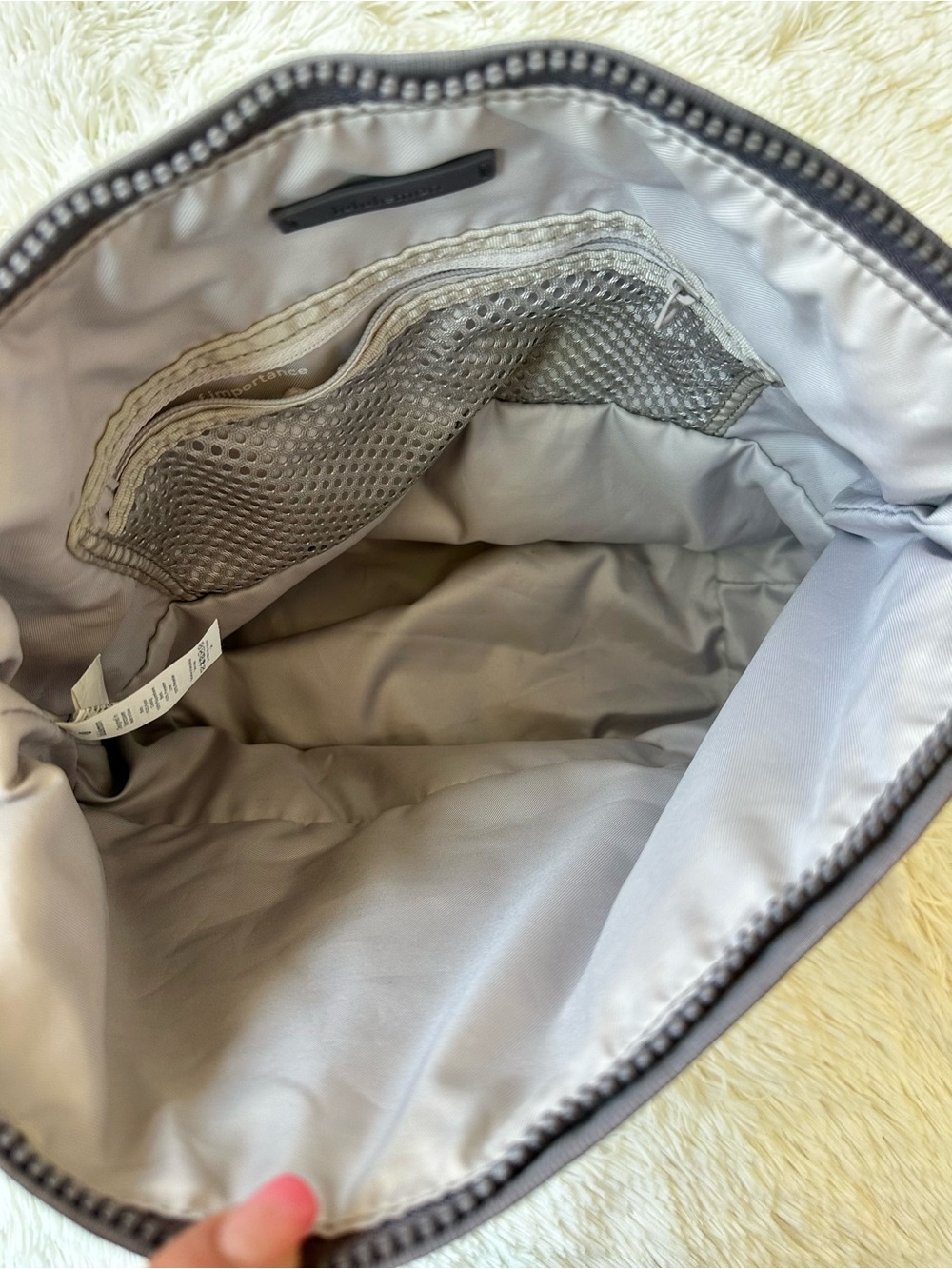 lululemon Go Lightly Shoulder Crossbody Bag Magnum Gray Purple Travel Women’s - Picture 5 of 12
